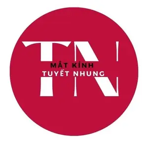 Mắt kính Tuyết Nhung