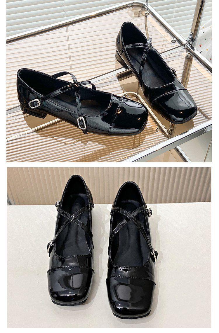 Product Introduction of French Style Silver Fairy Style Pumps Female 2025 Autumn New Retro Inner Match Match Skirt Mary Jane Shoes 19
