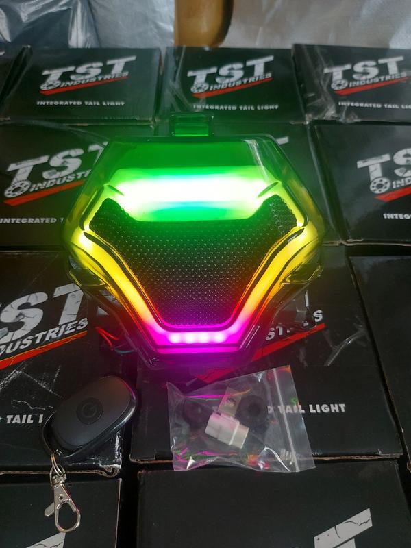 Phụ kiện Đèn led hậu tst ex150 cực đẹp Phụ Tùng 4