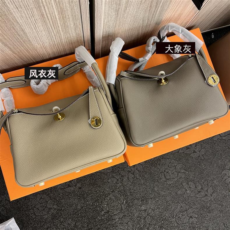 Product Introduction of Women's Lindy Bag Doctor Bag Lychee Grain Single Shoulder Handbag Crossbody Pillow Bag 13