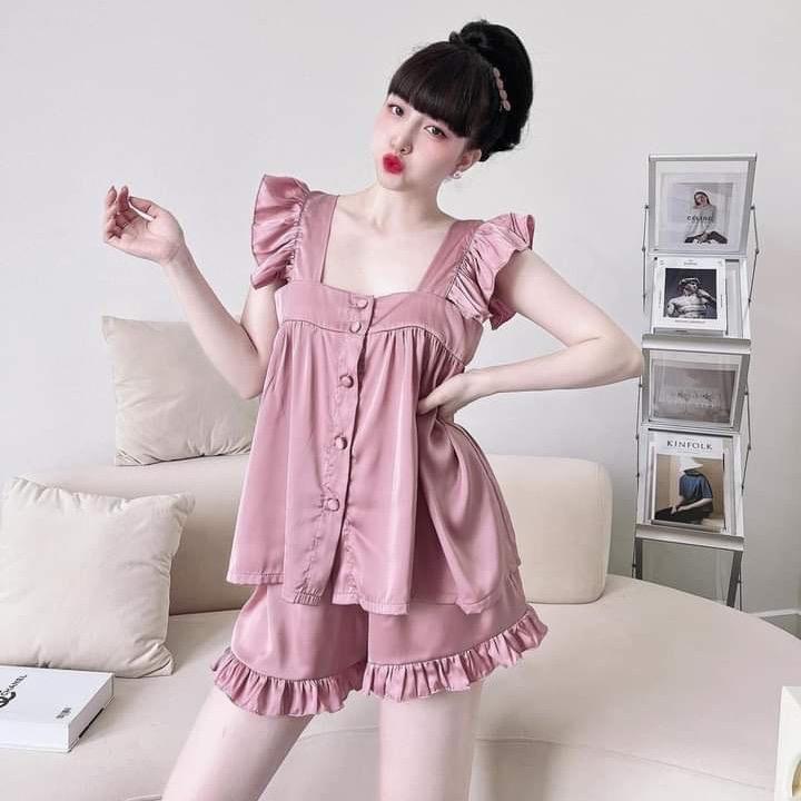 Đồ ngủ nữ Satin, tay áo cánh tiên, có nút bọc giữa, phối nơ cột sau lưng Lụa