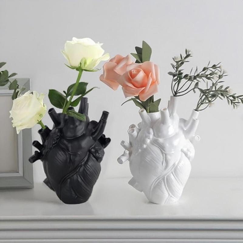 Product Introduction of Heart Shaped Resin Vase, 1 Count Creative Desktop Ornament, Decorative Vase for Home Office, Ideal Housewarming Gift, Valentine's Day Gift Idea 0