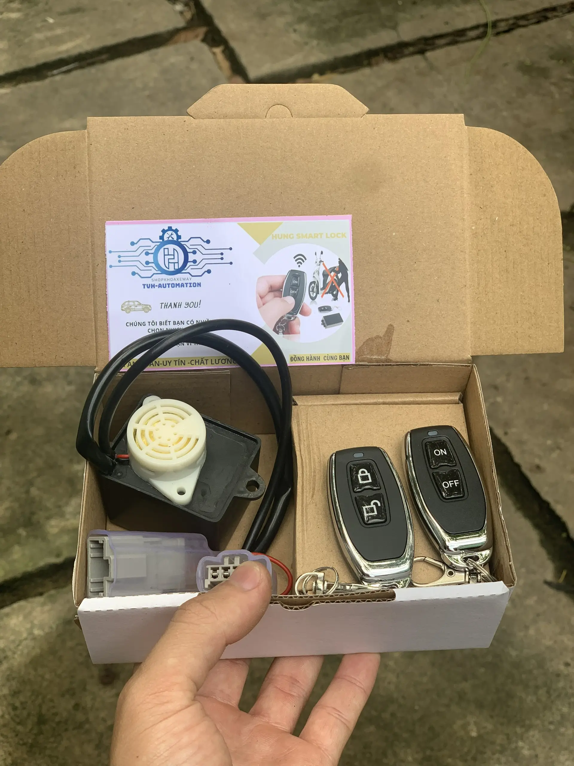 Bộ Điều Khiển Mở - Tắt + Tìm Xe Từ Xa Khoachongtromxemay Có Tiếng Kêu Và Nháy Sáng 4 Xinhan Cho Các Dòng Xe Khoảng Cách 200m