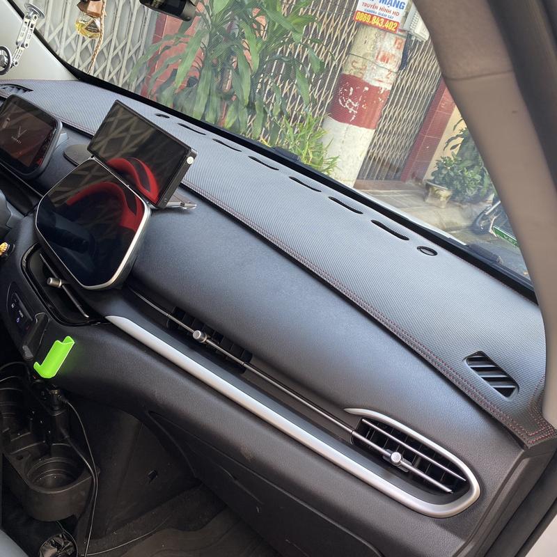 AF Thảm taplo xe Vinfast VF5 chất liệu da carbon, đế chống trượt, vừa khít form xe, hàng cao cấp loại 1