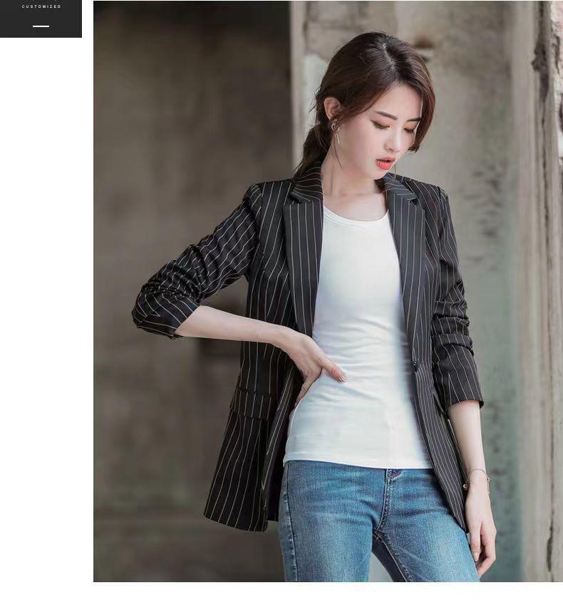 Product Introduction of Áo Khoác Blazer Sọc, Dành Cho Nữ, Phong Cách Hàn Quốc, Hàng Mới Về Mùa Xuân Và Mùa Thu 2024, Dễ Phối Đồ, Ngoại Cỡ, Bộ Đồ Hợp Xu hướng, Đánh Giá Tích Cực 703, Thích Hợp Cho Mùa Xuân Và Mùa Thu 16