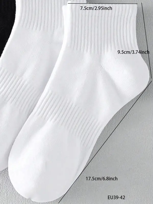 Men's 4 Pairs Classic Plain Crew Socks, Casual Moisture Wicking Socks, Soft Comfy Breathable Socks for All Seasons Daily Wear 1