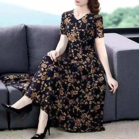 Váy Hoa ngắn Tay Áo, Thời Trang, Ngoại Cỡ, Thích Hợp Cho Mùa Thu 2024, Váy Dài Trung Bình Cho Mẹ, Có Thể Giấu Bụng, Trông Trẻ Trung, Dành Cho Phụ Nữ Women Dress