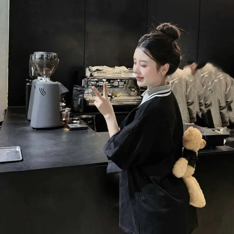 [TẶNG KÈM GẤU NÂU ĐEN] Áo thun cotton form thụng  cổ polo Demazo màu đen thêu chữ cá tính cho nữ by Tlan 1