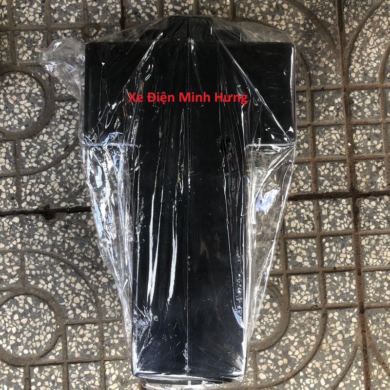 Product Introduction of Hộp Bình xe điện Ya Chữ T loại 4 bình - hộp đựng 4 bình kiểu dáng chữ T 11