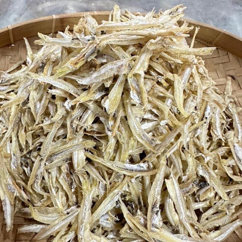(Siap Belah) Ikan Bilis Mata Biru Tg. Dawai | Gred Premium | Saiz Halus ke Sedang | Dried Food — Product image