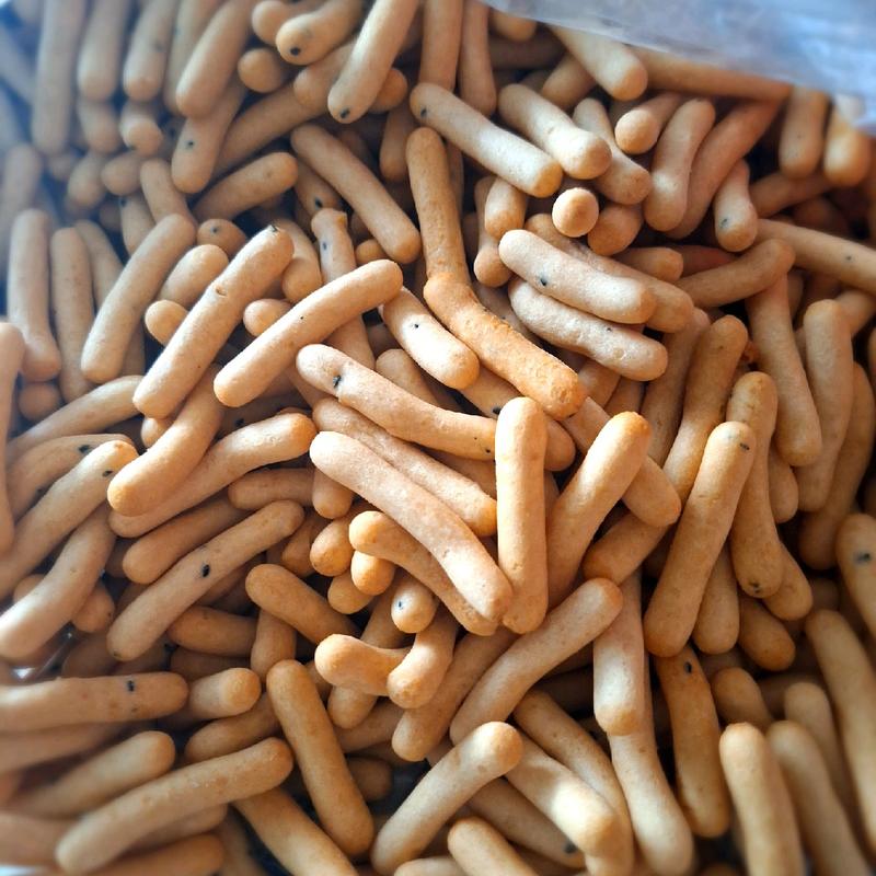 Bánh cọng trứng sữa thơm ngon giòn béo ít ngọt