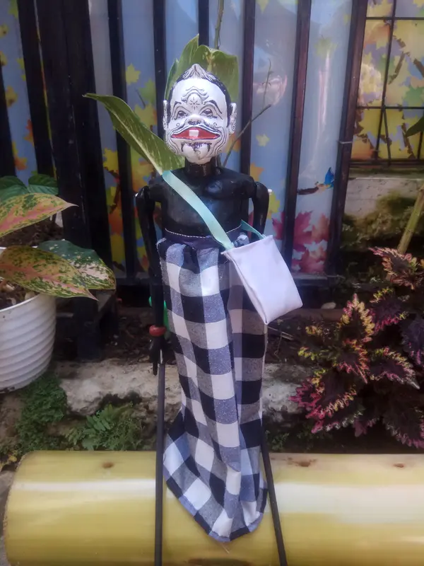 Wayang Golek Semar (Giri Harja Jelekong)Badan leher Kayu 1