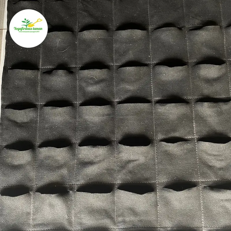 Wall Planter Bag Vertical Garden Kantong Tanam Vertikal 1 x 1 m 36 Kantong 1