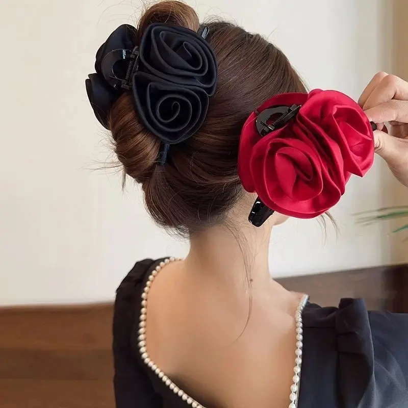 A102. Kẹp Càng Cua Hoa Hồng 13cm Chất Lụa Đẹp Phong Cách Hàn Quốc. Phụ Kiện Tóc Nữ.