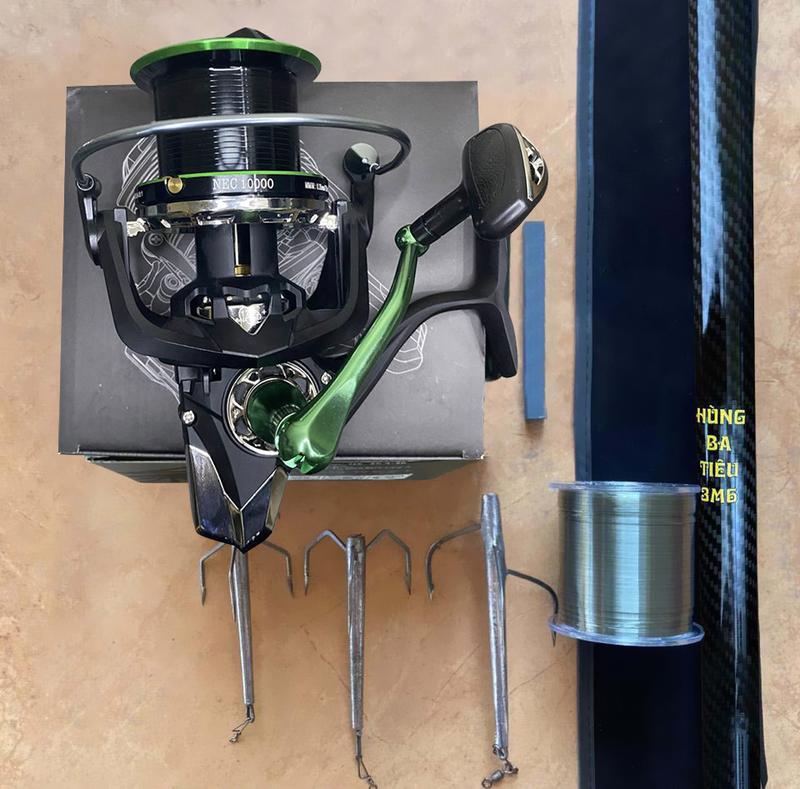  Combo Cần Câu Máy Câu 3 Tiêu Kim Loại BOMBER 10k - Bộ Đầy Đủ Cần Máy Dây Lưỡi Combo Cần Hùng Ba Tiêu Máy Câu Kim Loại Bắt Cá Đi Câu Fishing Câu Cá cần câu cá combo câu cá đầy đủ máy câu đứng bộ đồ câu 3 tiêu 