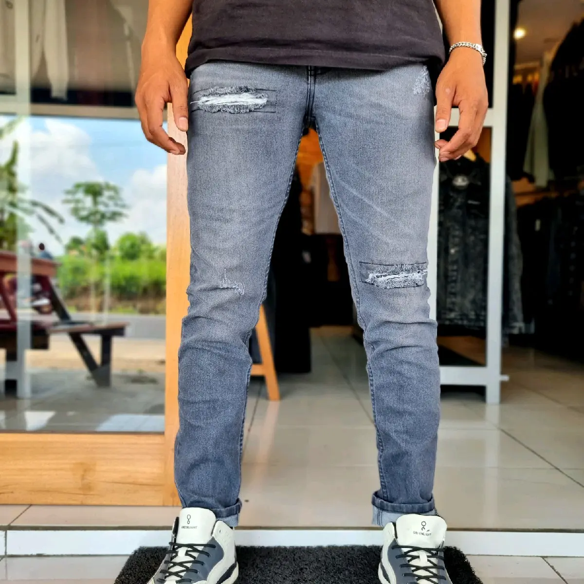 celana jeans panajang sobek grey,/celana jeans Panjang slimfit