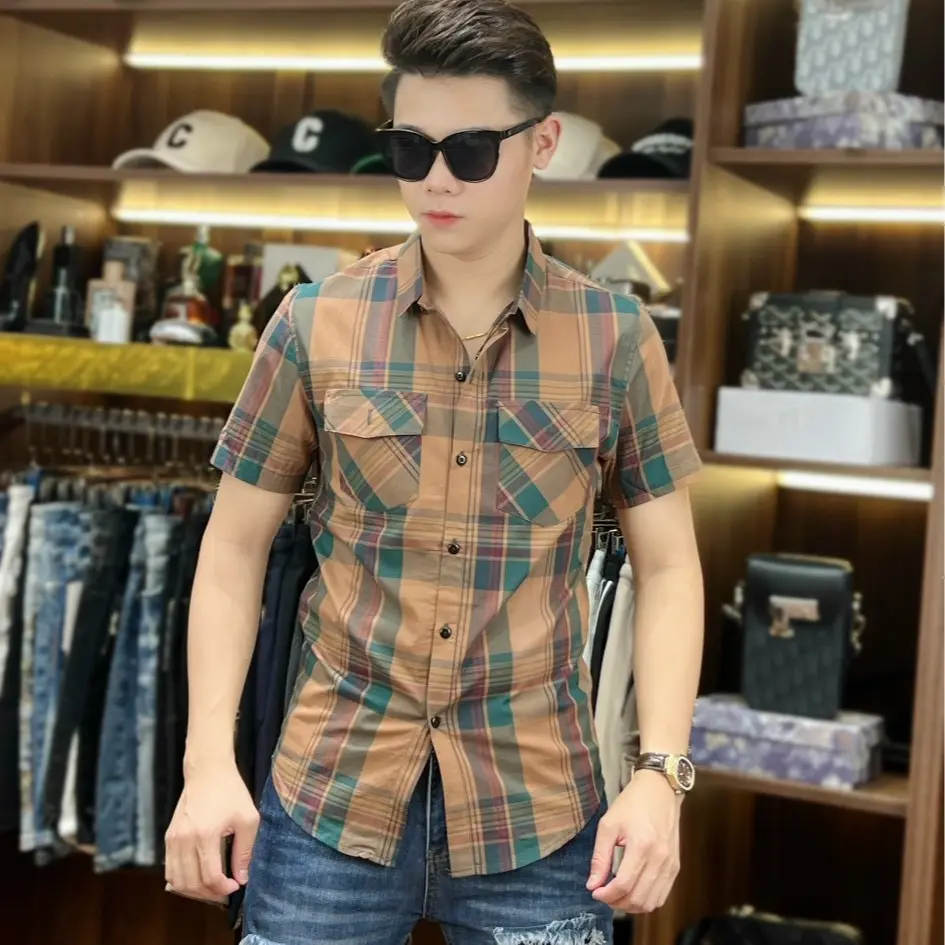 Áo sơ mi nam ngắn tay kẻ caro nhiều màu, dáng ôm body, có 2 túi - Có Cổ sominam  dep aotrang  nam somidep 【 vàng heund 】 daily áo  sơ đỏ hồng thanh lịch