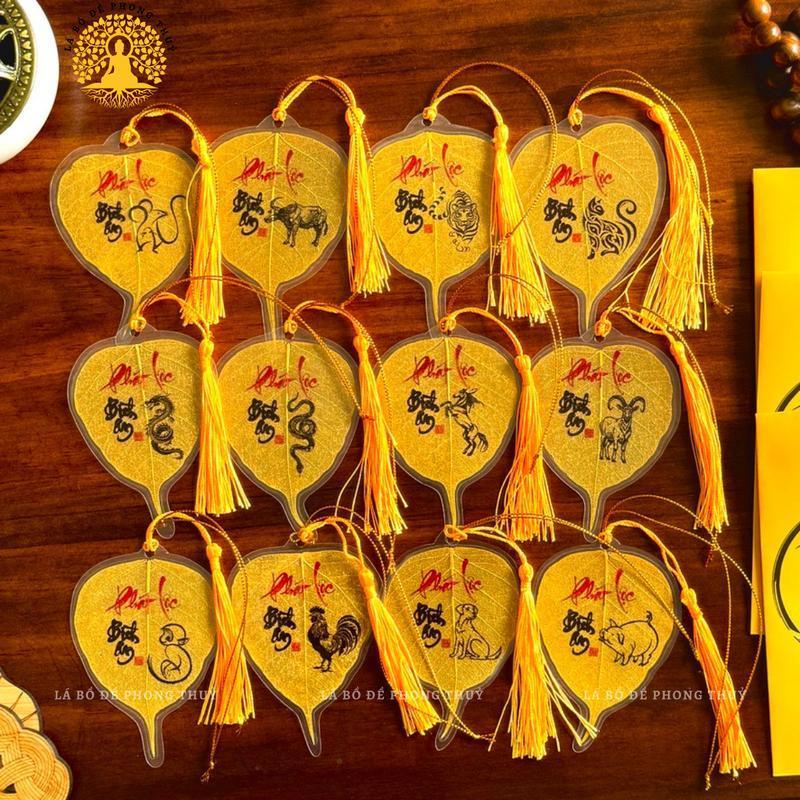 [Tặng kèm bao lì xì lộc] Lá Bồ Đề Nhũ Vàng 12 CON GIÁP Tài Lộc, Bình An May Mắn Để Ốp Lưng Điện Thoại, Bỏ Ví/Bóp...