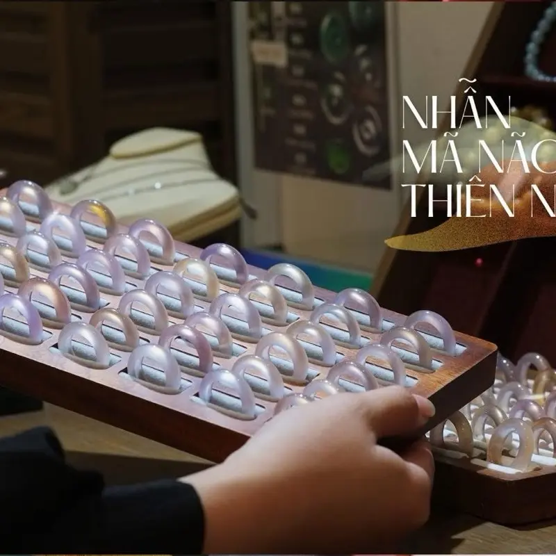 Nhẫn mã não hồng loang thiên nhiên