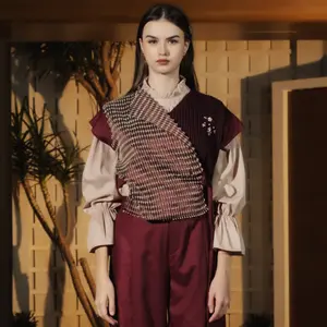 Mesz - Atasan Vest Katun Plisket Latisha Raya The Between