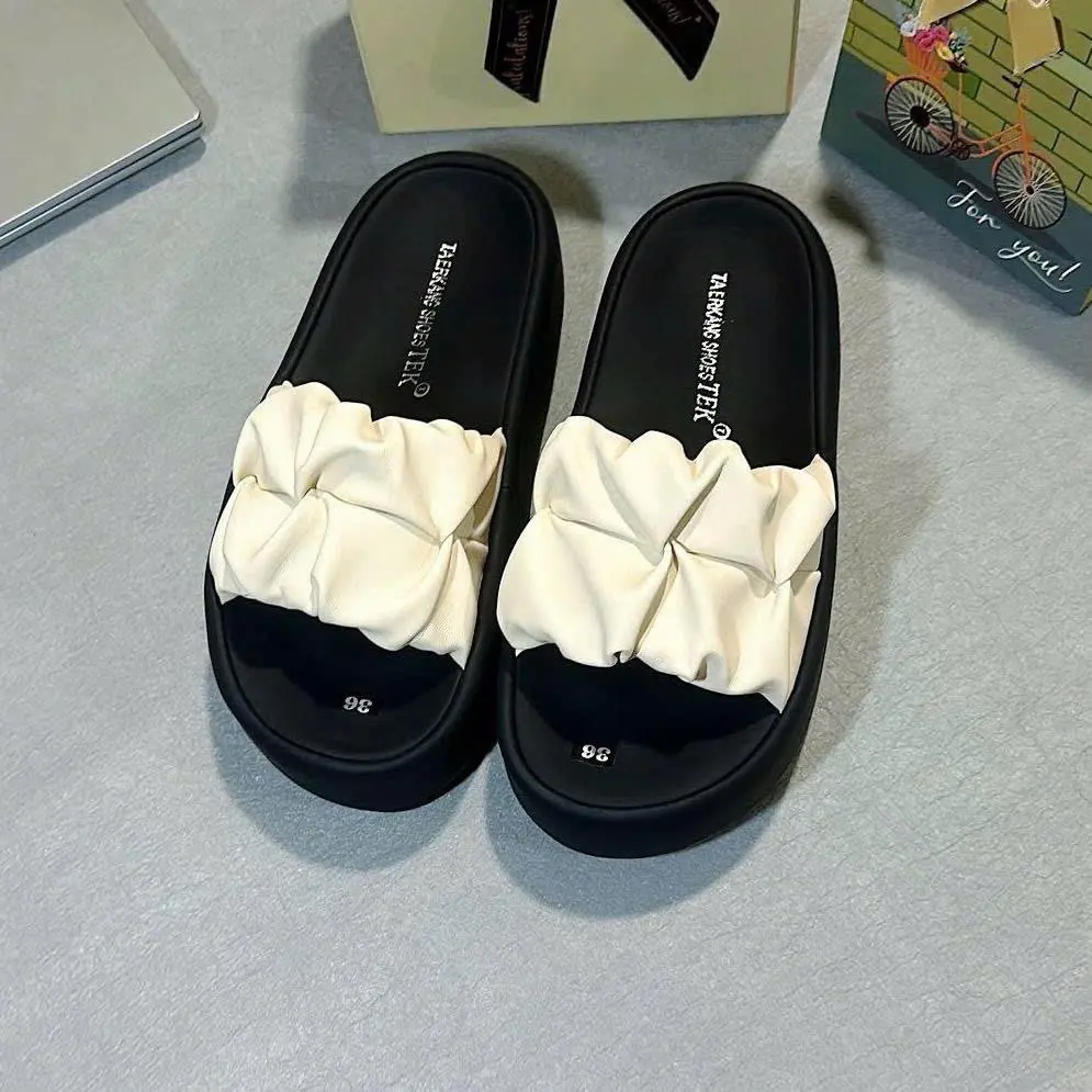 DÉP NỮ THỜI TRANG D07 QUAI NGANG BẢN TO NHÚNG NHẸ CHẤT DA ÊM ÁI ĐẾ CAO 5CM THOẢI MÁI KHI MANG DéP Đế Bằng nuxinh