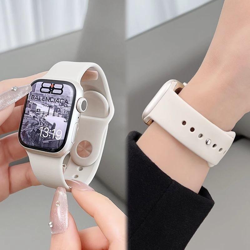 Tali Jam Tangan Soft Sport Silicone Strap for IWatch Apple Watch Ultra 3 2 49mm Series 11 10 9 8 7 6 5 4 SE 3 2 46mm 41mm 45mm 38mm 40mm 42mm 44mm Rubber Band Belt Accessories for Smartwatch I8 S10 S8 S9 Pro Max T900 T800 Ultra 8 MAX 9 PRO S20 T500 Tali Jam Tangan Soft Sport Silicone Strap for IWatch Apple Watch Ultra 3 2 49mm Series 11 10 9 8 7 6 5 4 SE 3 2 46mm 41mm 45mm 38mm 40mm 42mm 44mm Rubber Band Belt Accessories for Smartwatch I8 S10 S8 S9 Pro Max T900 T800 Ultra 8 MAX 9 PRO S20 T500