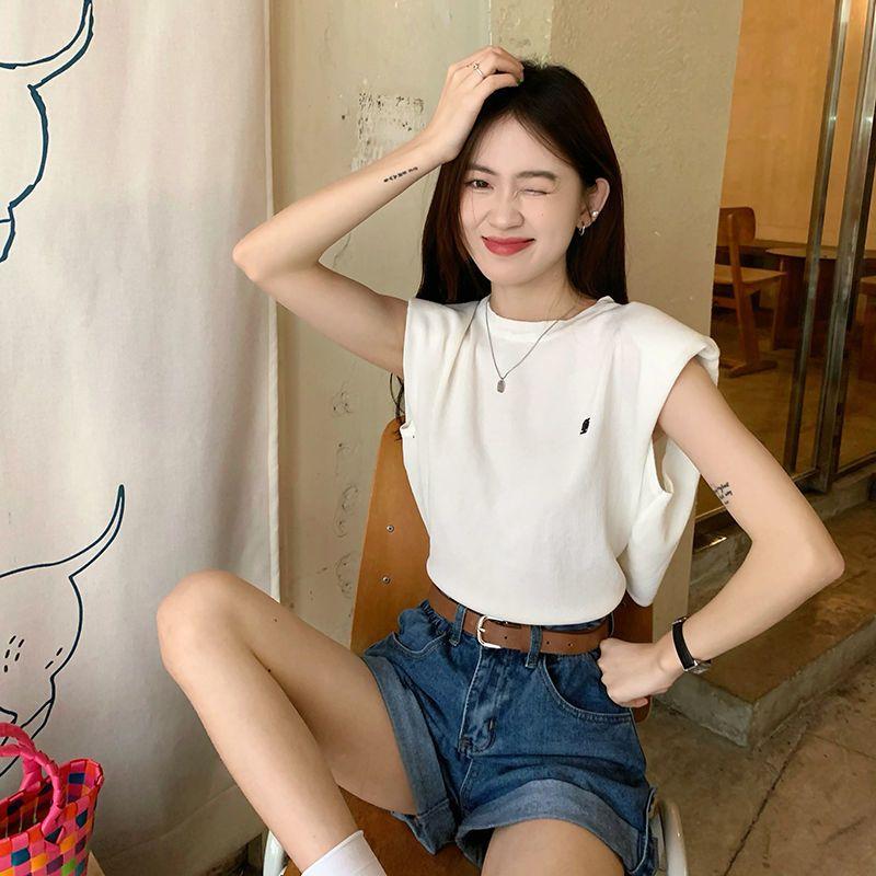 Product Introduction of Áo Thun Vest Sọc, Dành Cho Nữ, Hàng Mới Về Mùa Hè 2022, Thiết Kế Đẹp, Độc Đáo Sang Trọng, Dáng Rộng Vừa Vặn, Áo Mặc Bên Ngoài Cô Gái Nóng Bỏng, Áo Không Tay, Có Thể Mua Lại 1749 26