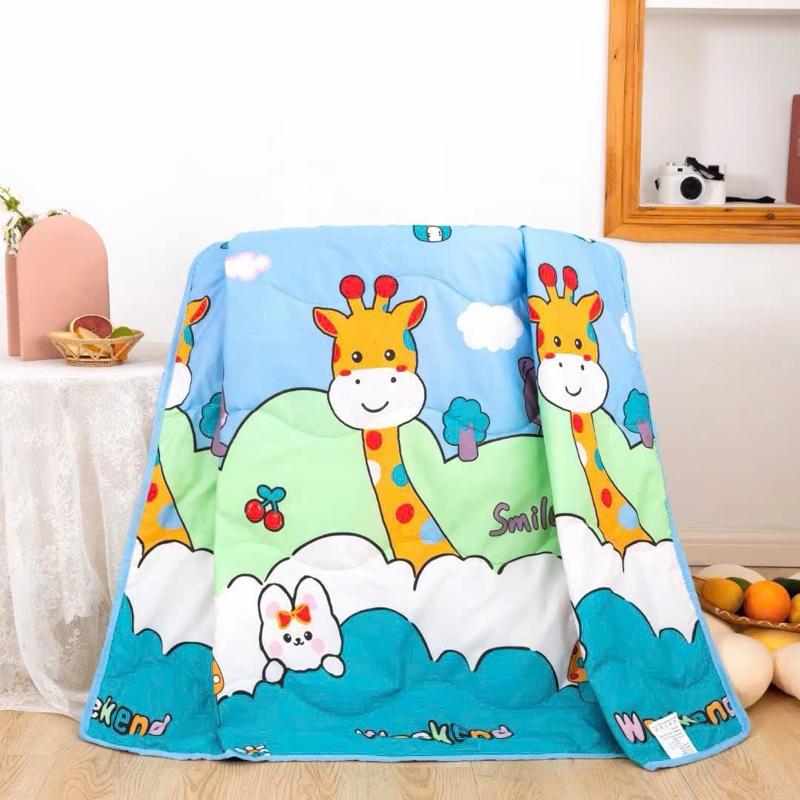 Product Introduction of Chăn đũi cho bé mang đi học,đắp được 4 mùa. Kích thước 110*150 siêu rộng, hoạ tiết ngộ nghĩnh 4
