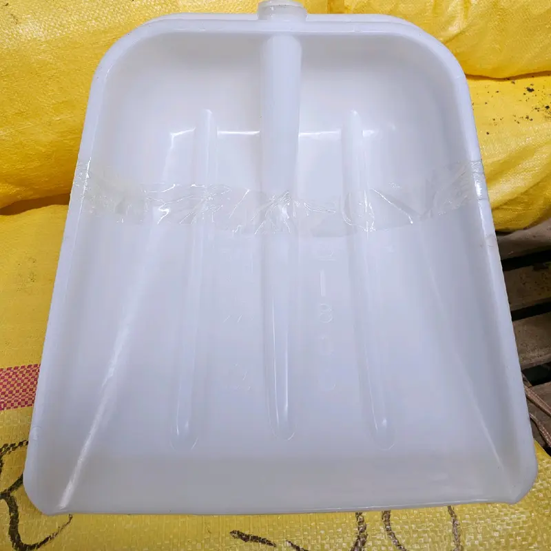 Xẻng nhựa cỡ đại xúc cỏ loại 1 siêu bền KT 39.5*42cm 2