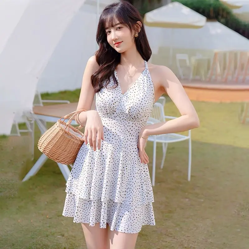 Bikini liền thân siêu xinh cho nàng yêu biển