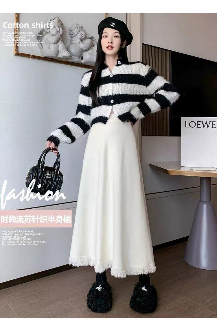 Product Introduction of Chân Váy Len, Màu Đen, Dành Cho Phụ Nữ, Mùa Xuân Và Mùa Thu, Ngoại Cỡ, Cô Gái Đầy Đặn, Che Bụng, Dáng Ô Chữ A, Dài Trung Bình, Hình Quả Lê, Chân Váy 3