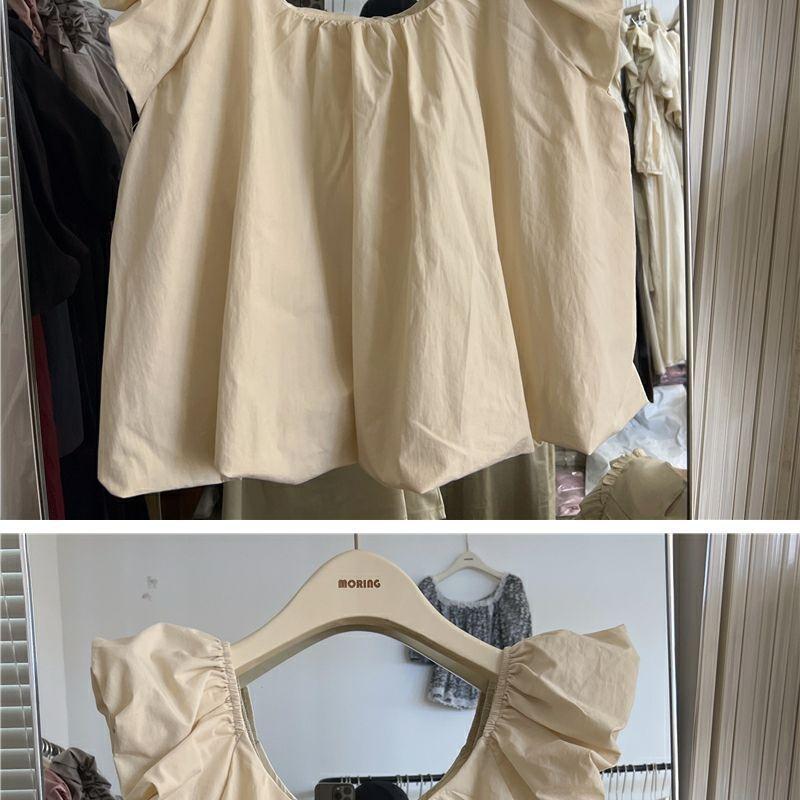 Product Introduction of French Style Flying Sleeve Shirt Female 2024 Summer New Design Sense Small Public Net Red Dew Collarbone Sweet Top Womenswear Blouse Lingerie Lady Comfort Basic Minimalist 8