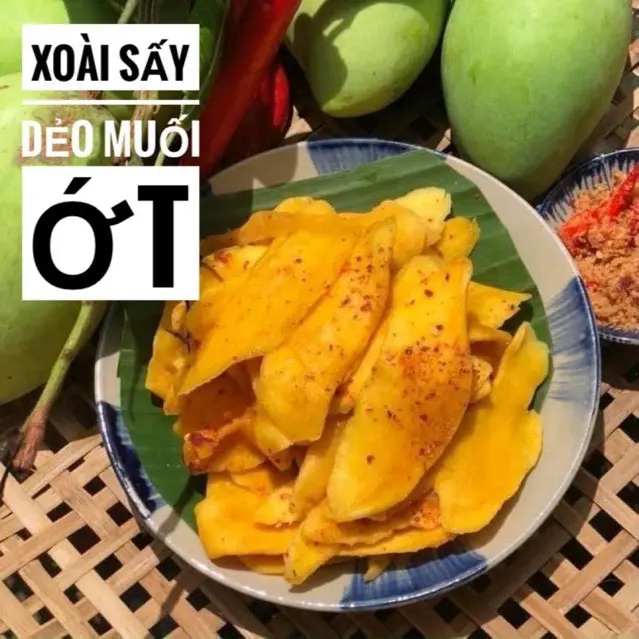 Xoài sấy dẻo muối ớt và loại nguyên vị túi 200g