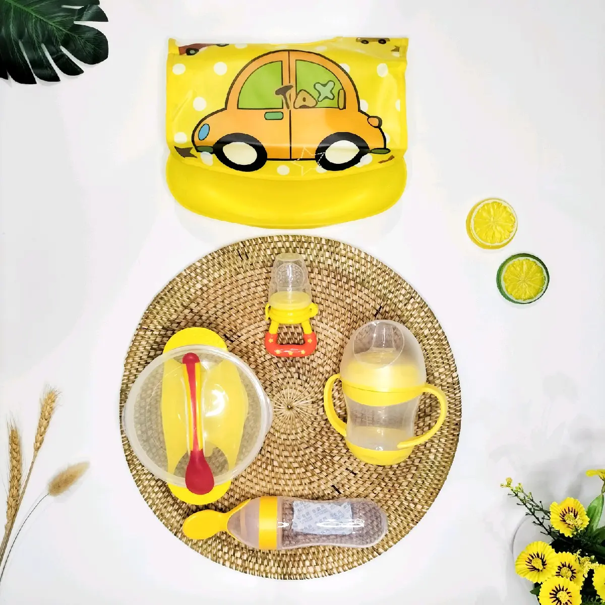 [DBS05] Paket Lengkap Alat MPASI Bayi Warna Kuning Celemek Sendok Botol Mangkok Empeng