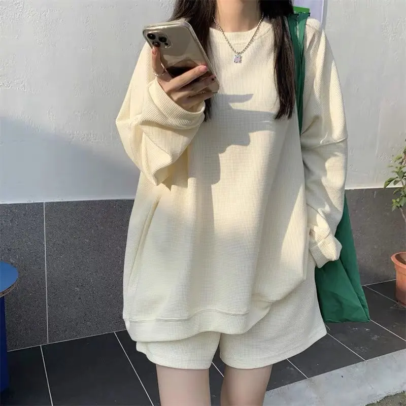 Set áo phông dài tay nỉ tăm kèm quần short by Lily