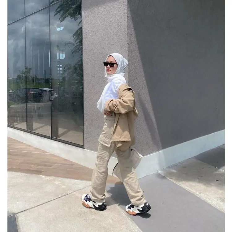 Cargo Loose Khaki jeans/ Cargo jeans wanita