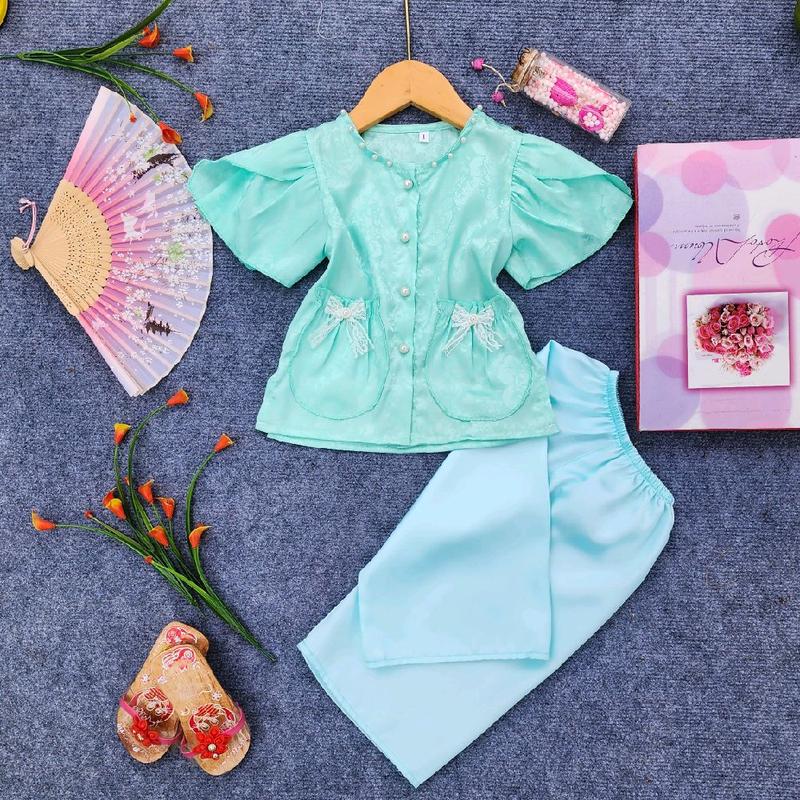 ( 8-32kg) Bộ áo Bà ba gấm hoa tay cánh tiên kèm quần dài phi bóng mịn mát cho bé gái.