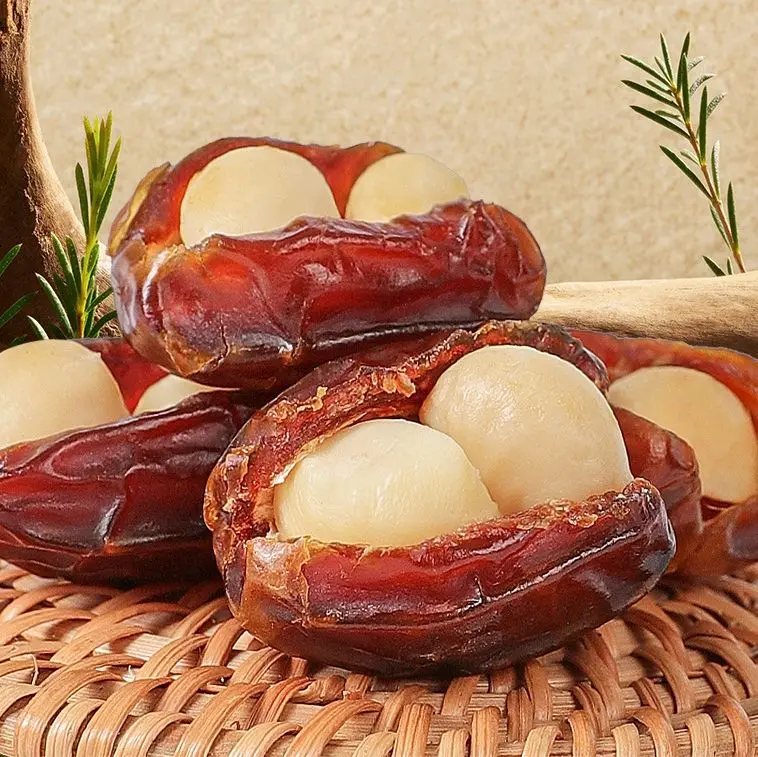 Chà Là Kẹp Hạt Mắc Ca Gói 500 Gram