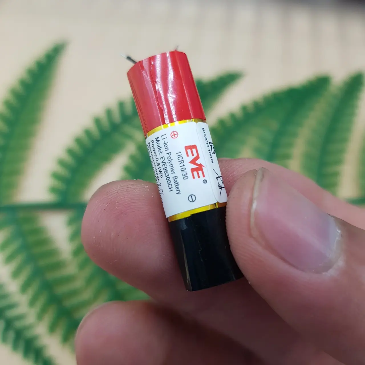 Pin 3.7V 220mAh pin trụ pin sạc cho máy ghi âm pin tai nghe mini 3x1CM