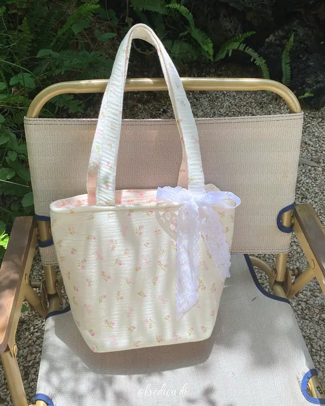 (Túi ko kèm cột ren ) [ Ảnh thật ] Túi tote chần bông đứng form có 3 lớp handmade EMI bag Bé Điệu 3 size 1