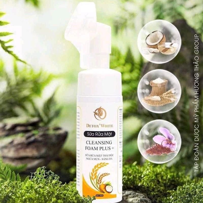 Sữa rửa mặt Cleansing Foam plus giúp ngăn ngừa mụn, làm sạch bụi bẩn, dầu thừa, giúp da sáng mịn 4