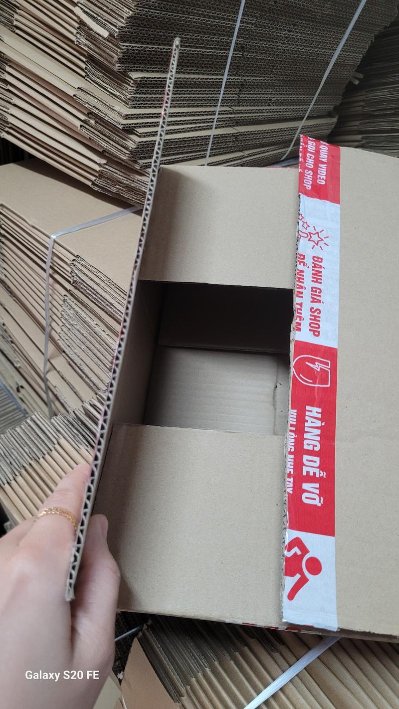 Product Introduction of Size 30x20x10 -50 Cái Thùng Carton Đóng Hàng, Thùng Giấy 3 lớp cứng chắc chắn, hộp carton, hopshipcod, đựng dày dép, thùng đóng gói online 2