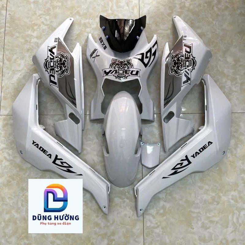 Bộ nhựa 8 món gắn xe điện xmen kèm theo phân loại tem hổ tem số 7 tem chỉ đỏ... dùng mặt kaj bi cầu và zinpat có mặt lạ sợi đốt tặng kèm ốc Phụ Tùng