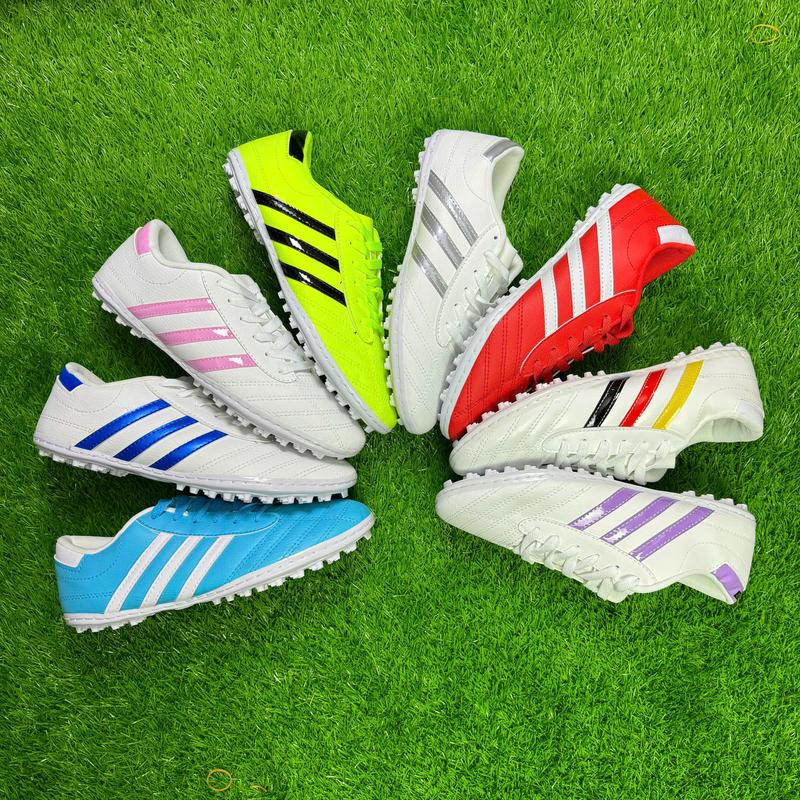 Giày Bóng Đá Wika 3 Sọc Sân Cỏ Nhân Tạo (Đặt Tăng 1 Size) (Tặng Kèm Tất + Băng Quấn) Sneaker Sport Đá Banh Cao Su Tập Thể Dục