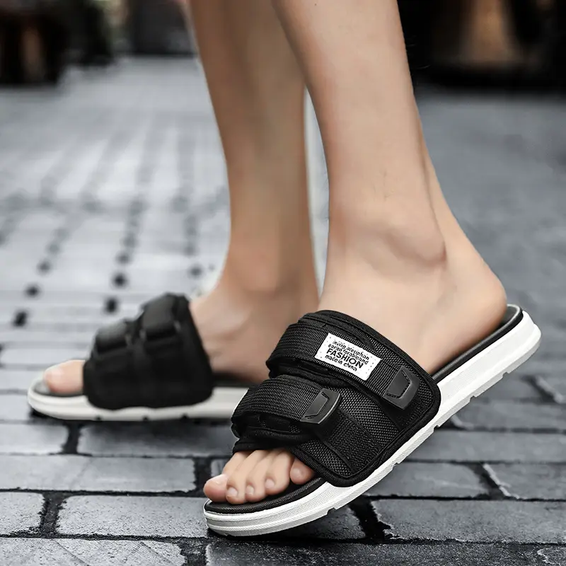 Couple Fashion Outdoor New Slippers for Men's Summer One word Anti slip Beach Sandals Trendy Slippers Slip On Men Shoes