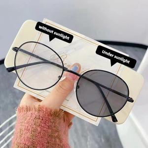 0-400 Photochromic Myopia Glasses for Man Woman Anti-Radiation Computer Eyewear Round Frame Graded Eyeglasses for Nearsighted