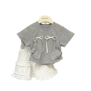 เสื้อผ้าเด็ก ชุดสูทสุดฮอตในอินเทอร์เน็ต ฤดูร้อน มาใหม่ สไตล์เกาหลี สไตล์ตะวันตก โบว์สามมิติ เสื้อยืดแฟชั่น แขนสั้น ชุดเค้ก