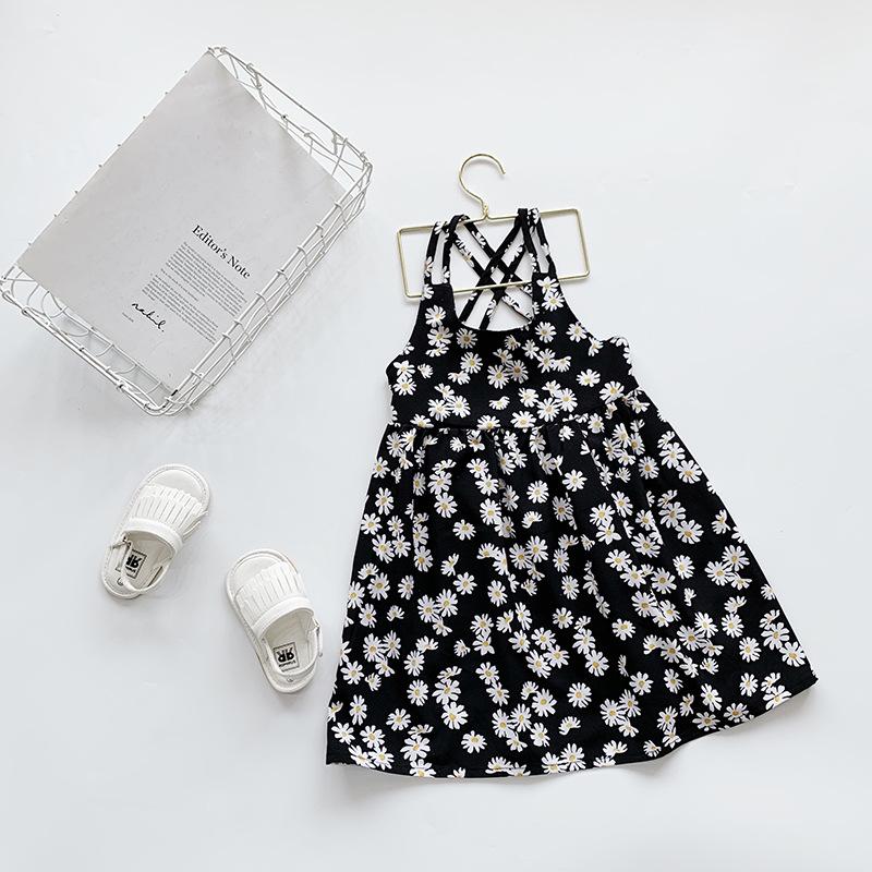 Product Introduction of 1 Piece Summer Children's Chiffon Little Daisy Young and Little Girls Dress Floral Strap Princess Dress 4