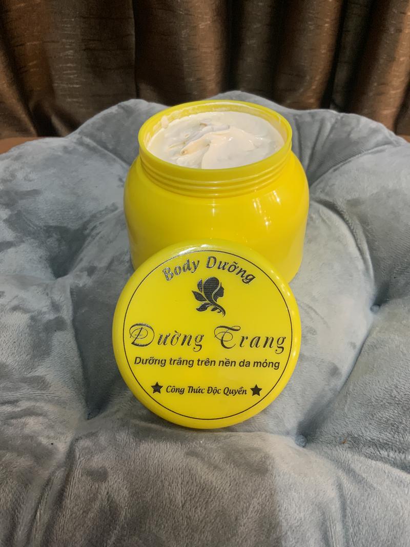Product Introduction of Kem Body Dưỡng . ĐƯỜNG TRANG (ĐT) trắng da . cấp ẩm . Chất kem cải tiến mới . trọng lượng 150g 3