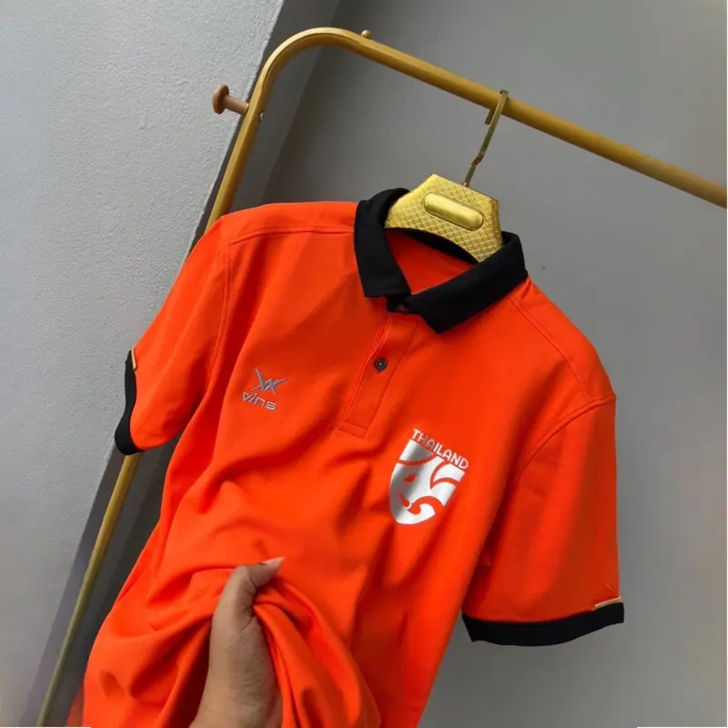 Áo Polo Nam, Liên Đoàn Bóng Đá Thái Lan, Thiết Kế Mới Nhất, Phong Cách Đơn Giản, Dành Cho Nam Và Nữ, Thời Trang Thể Thao Hàn Quốc, Nhiều Màu Sắc, Có Logo Đội Tuyển Quốc Gia, Đơn Giản Và Tinh Tế, Mặc Hợp Xu hướng, Thoải Mái Jean Menswear Ngắn Tay 2